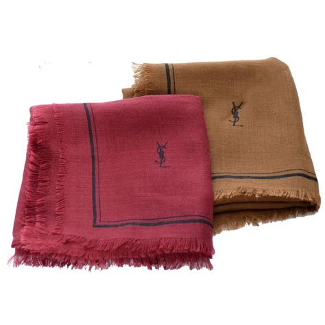 Yves Saint Laurent Cashmere V.